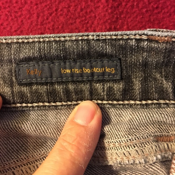 Citizens of Humanity Distressed Low Rise Bootcut - Picture 3 of 11